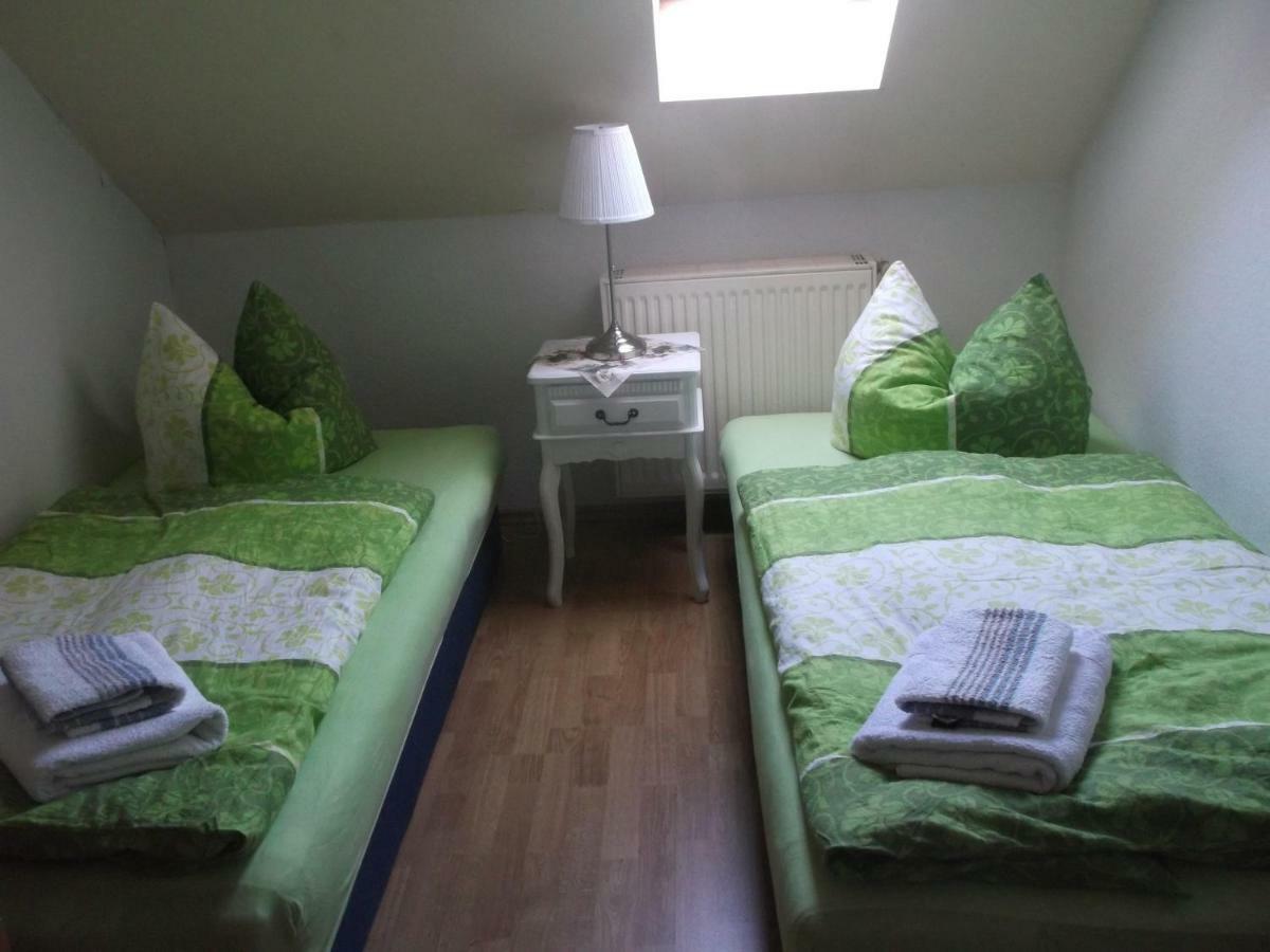 Haus Am Wald Apartment Guhrow Bagian luar foto